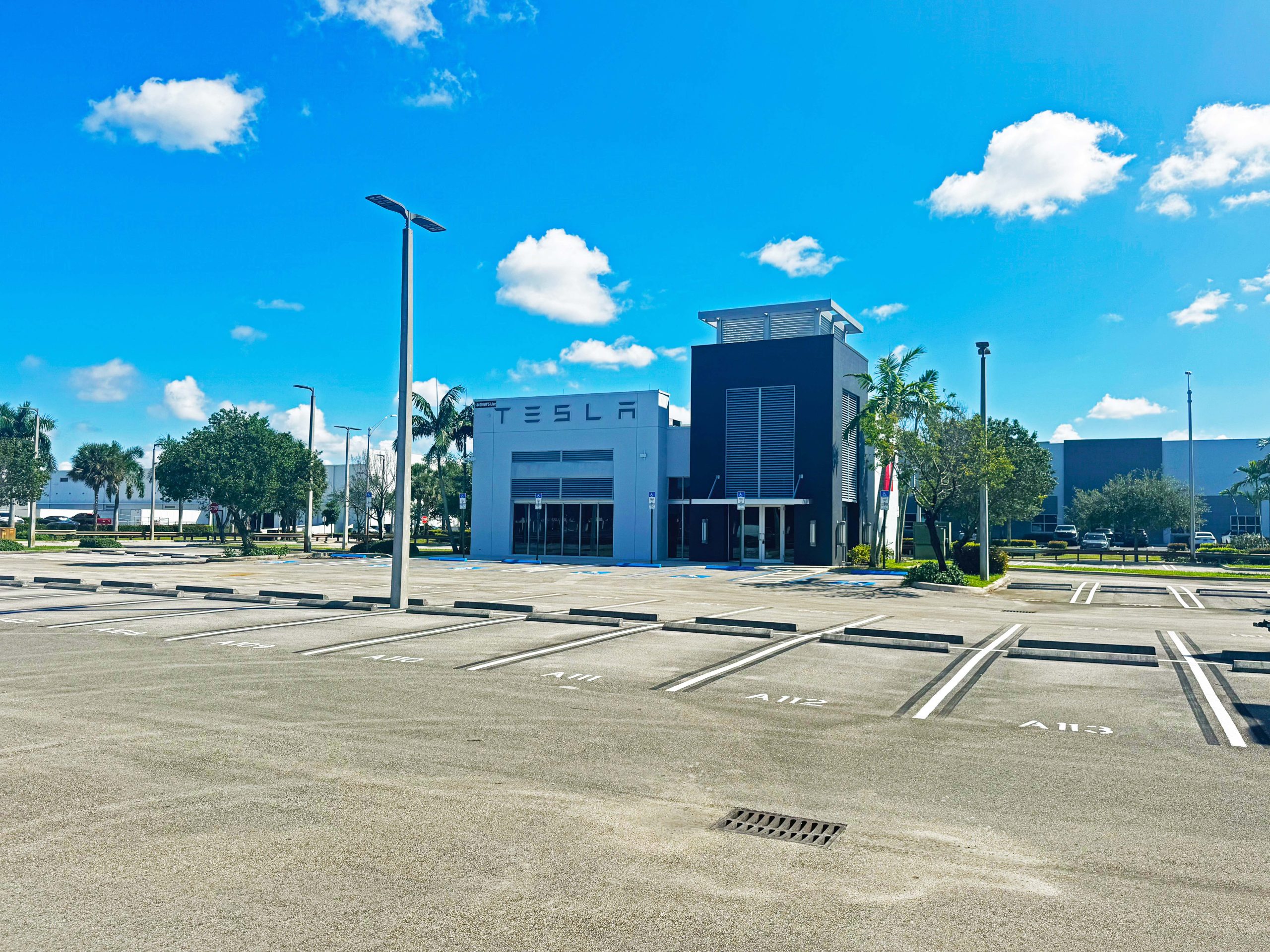 TESLA | 3 AC NET LEASE | FOR SALE
