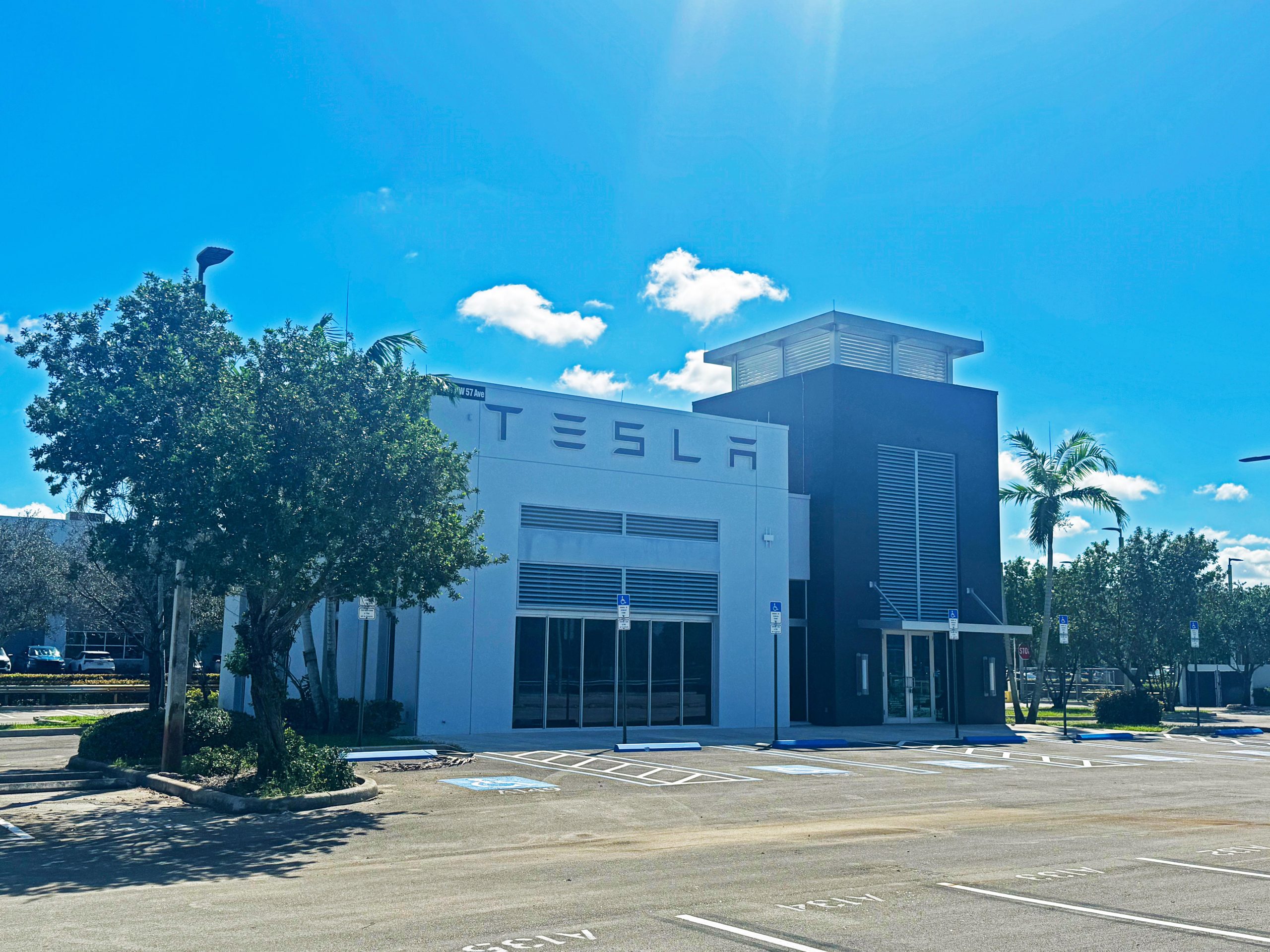 TESLA | 3 AC NET LEASE | FOR SALE