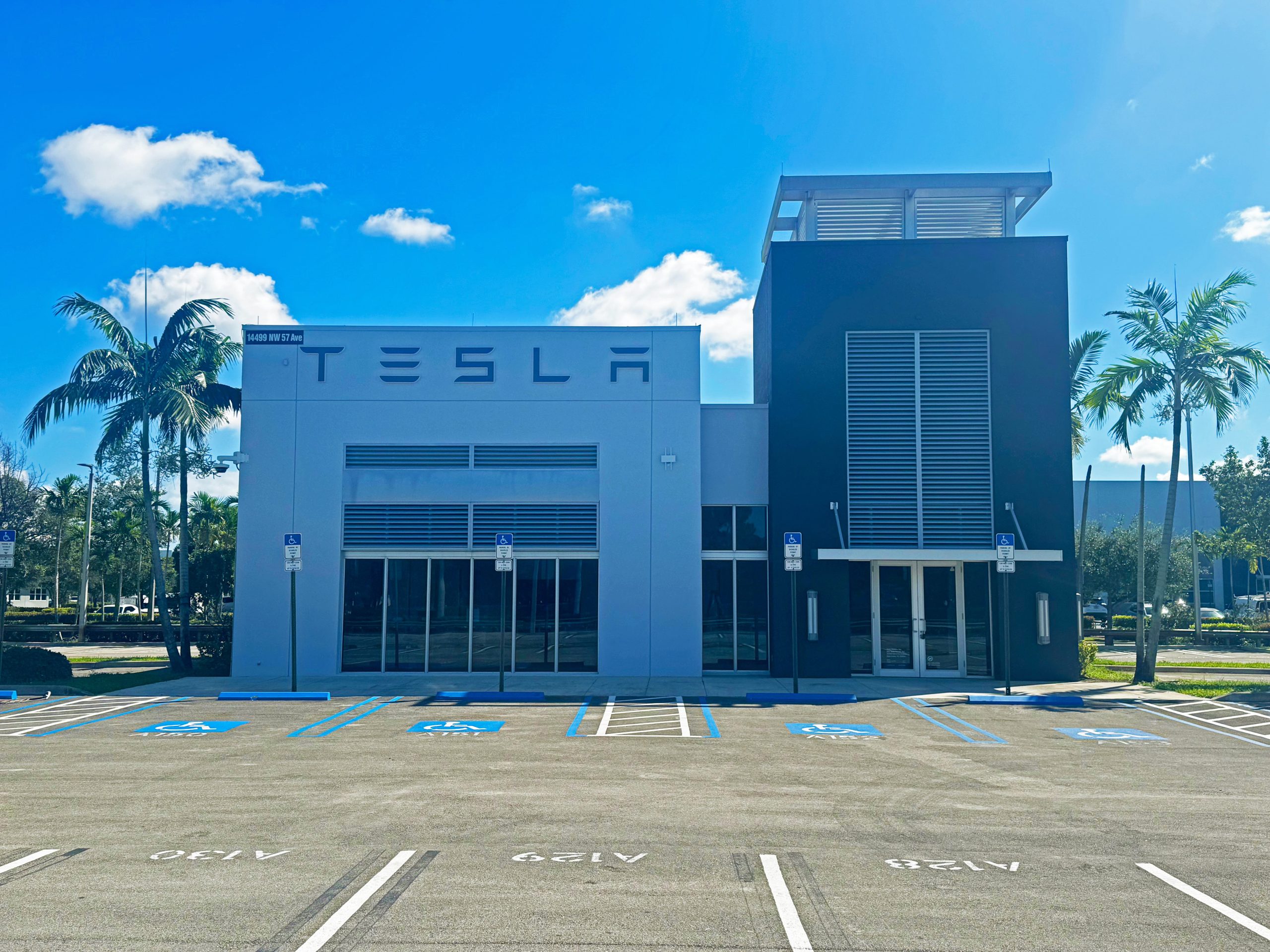 TESLA | 3 AC NET LEASE | FOR SALE